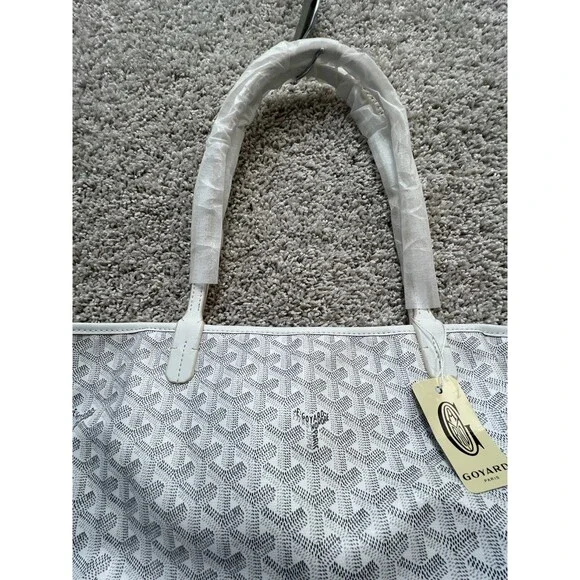 Goyard Saint Louis Tote Bag in White Goyardine Canvas - Picture 6 of 12
